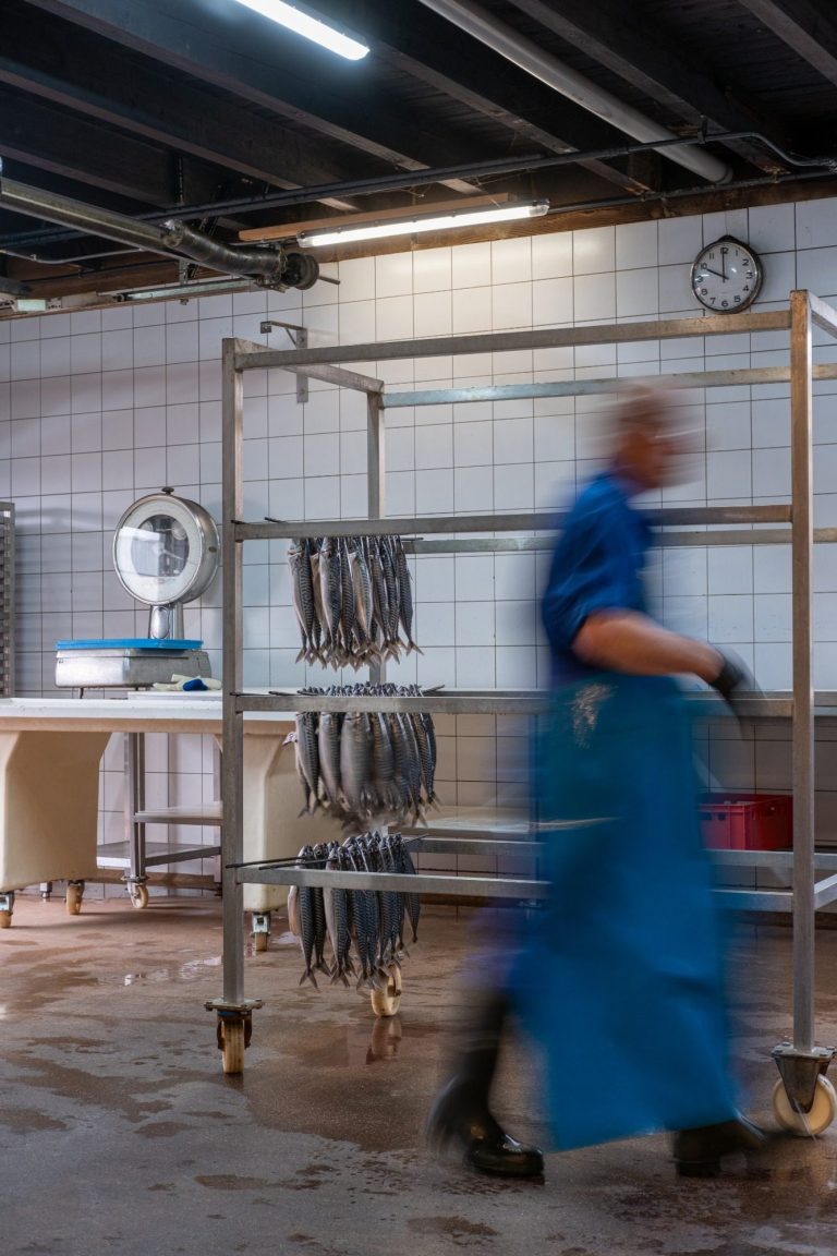 Lichtinval door raam in moleninterieur, De Zandhaas Santpoort-Noord