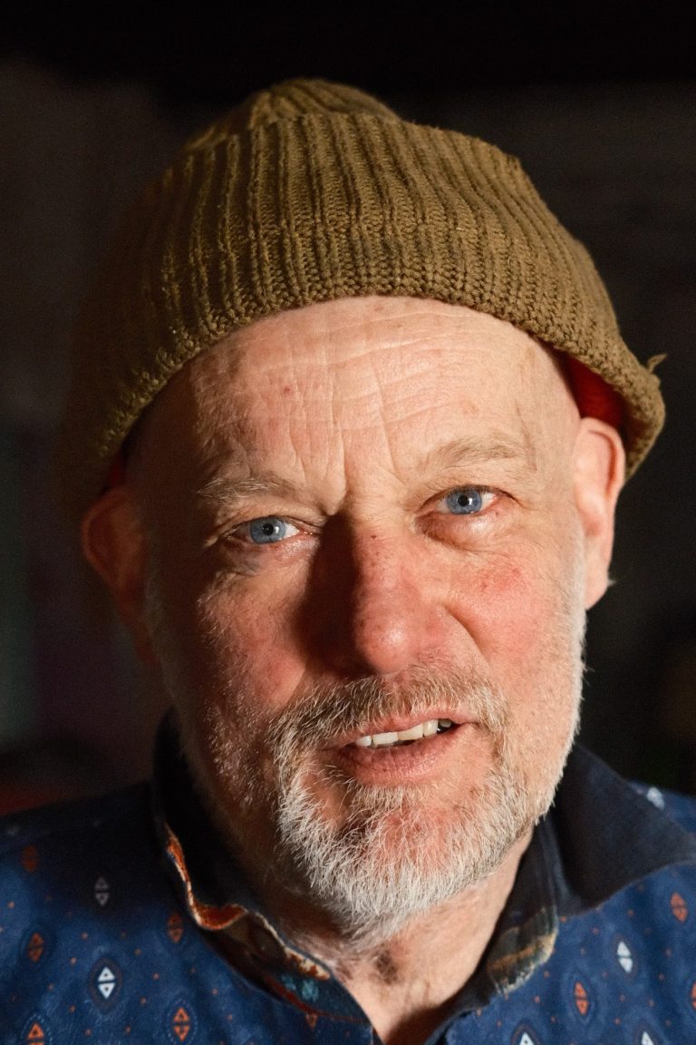zwart-wit portret van man portretfotografie Justin van der Starre
